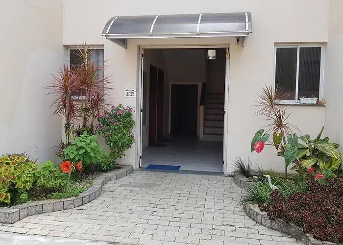 Apto Confortavel No Itagua, 2 Quartos, 1 Wc, Ar, Wifi, Garagem