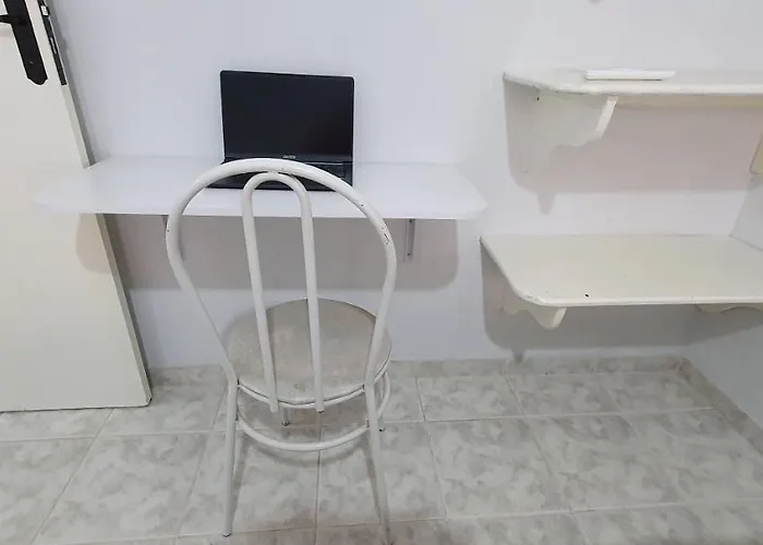 Apto Confortavel No Itagua, 2 Quartos, 1 Wc, Ar, Wifi, Garagem